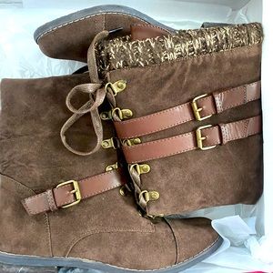 Flat boots, Luai Brown 7.5